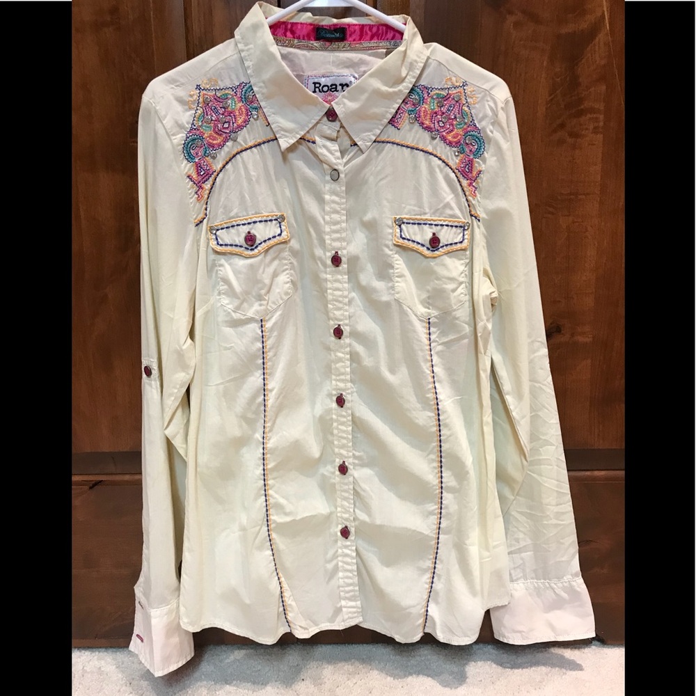 Roar button down