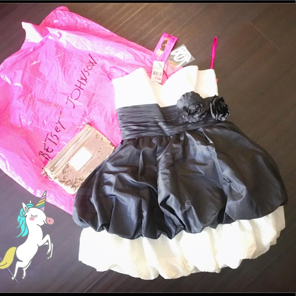 Betray Johnson Sweetheart Princess Dress
