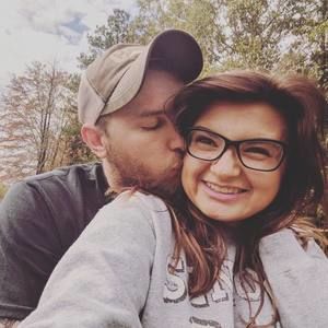 Meet your Posher, Katelyn