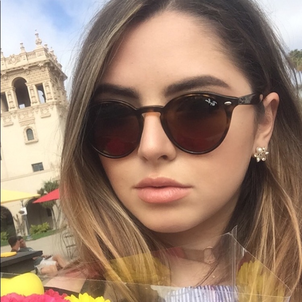 Meet your Posher, Ciara