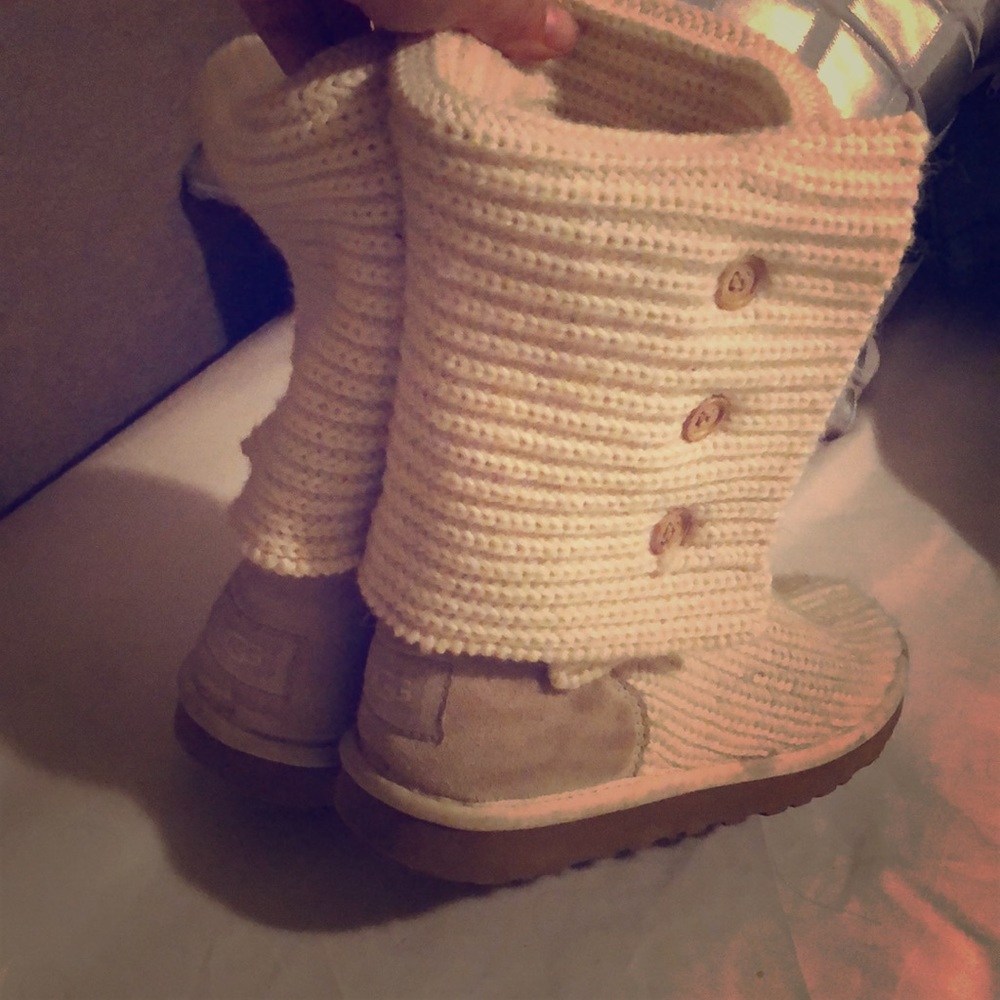 Tall White Knit Cardy Uggs