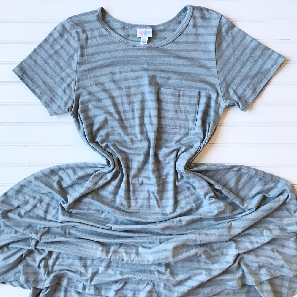 Carly lularoe comfy T-shirt dress