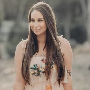 Meet your Posher, Liz