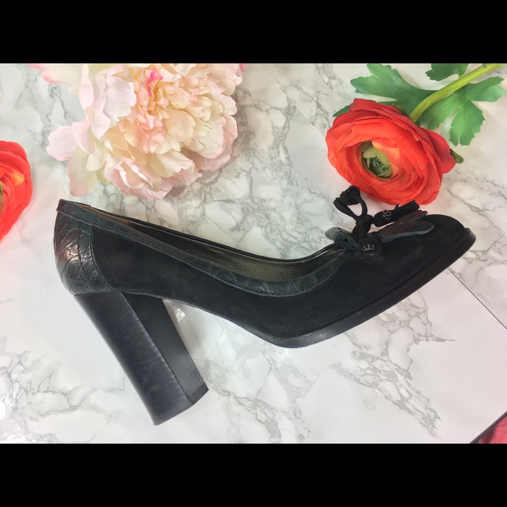 Juicy Couture suede and leather black heels 7.5