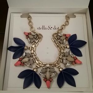 Melia Necklace.  Brand new and never worn