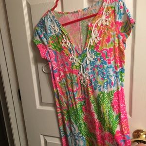 Lilly Pulitzer Tshirt Dress: size small; like new