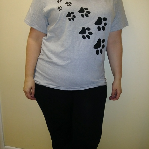 paw print t shirt - Picture 2 of 2