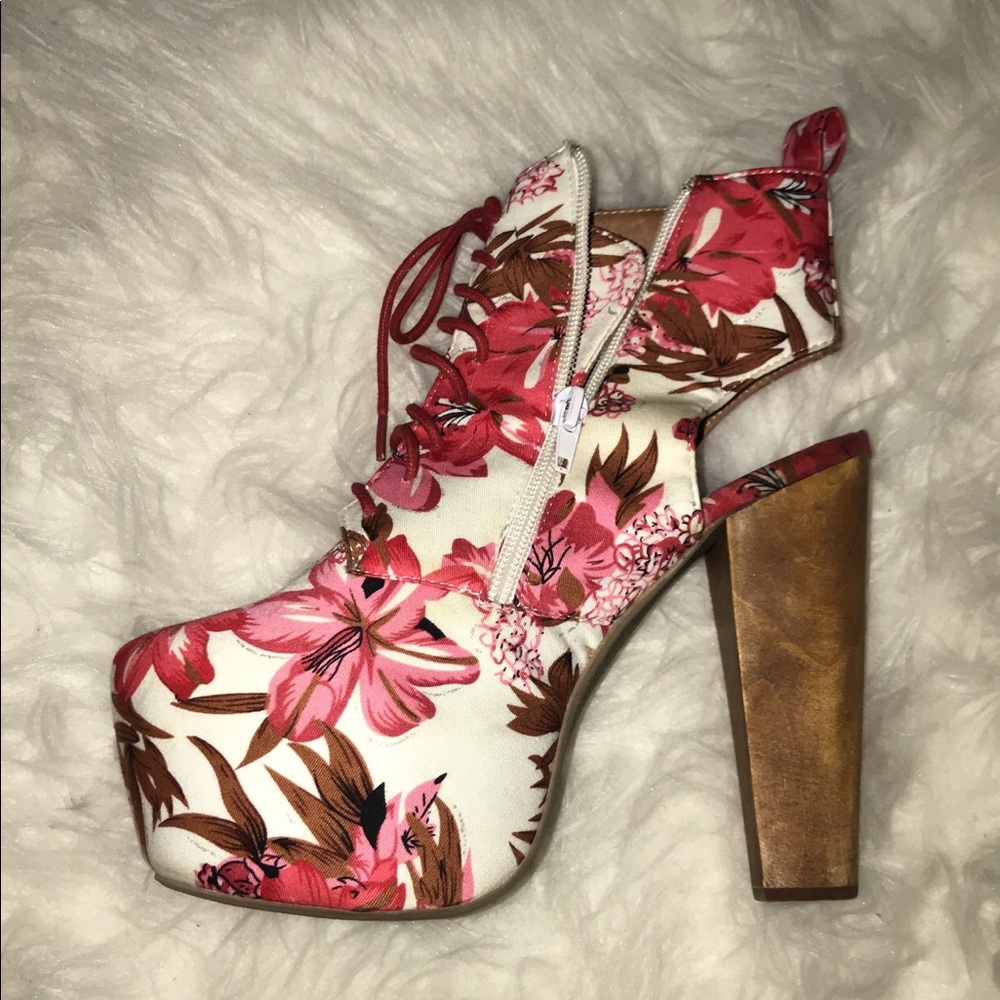Enigma Floral Print Lita