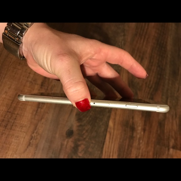 iPhone 6 Plus 16GB 💗 - Picture 3 of 3