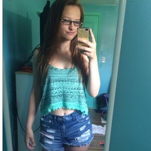 Very cute baggy crop top