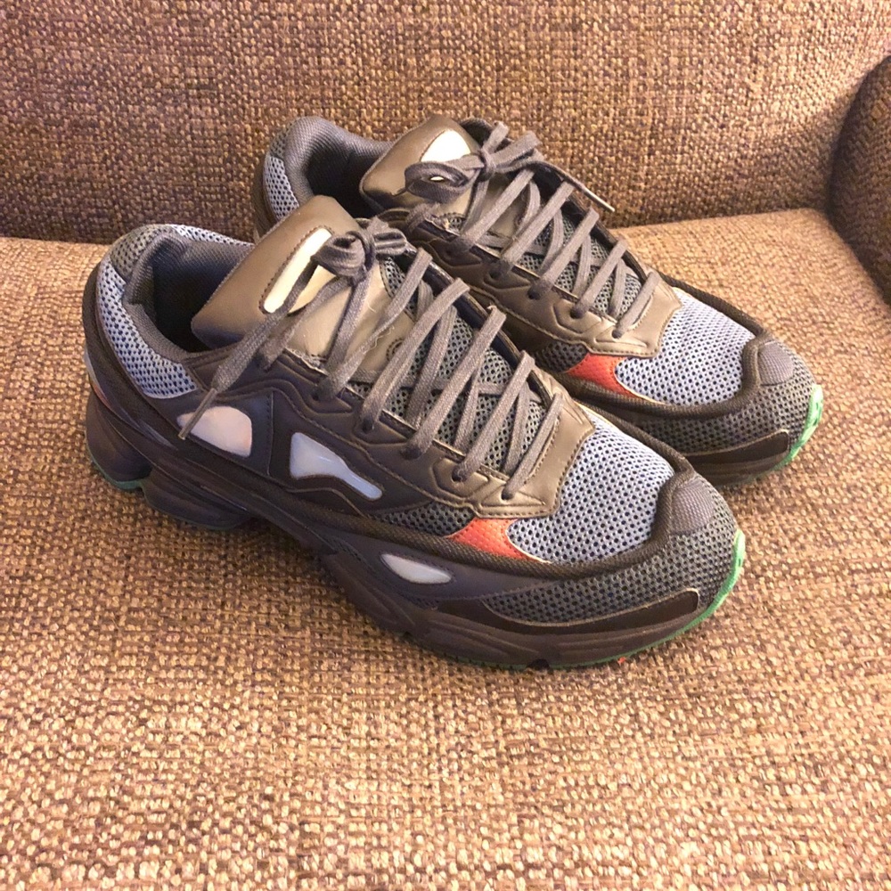 RAF SIMONS OZWEEGO SIZE 9.5