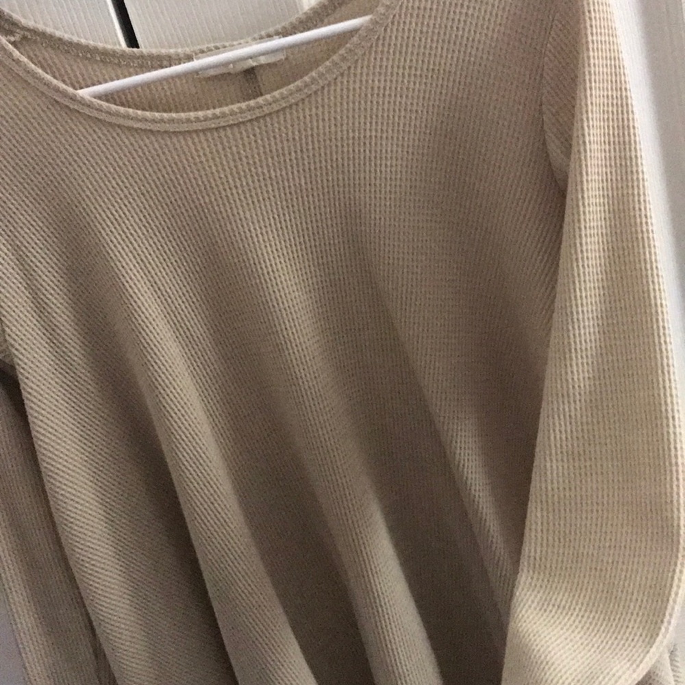 Tan waffle top! Bought from Apricot Lane boutique - Picture 2 of 3