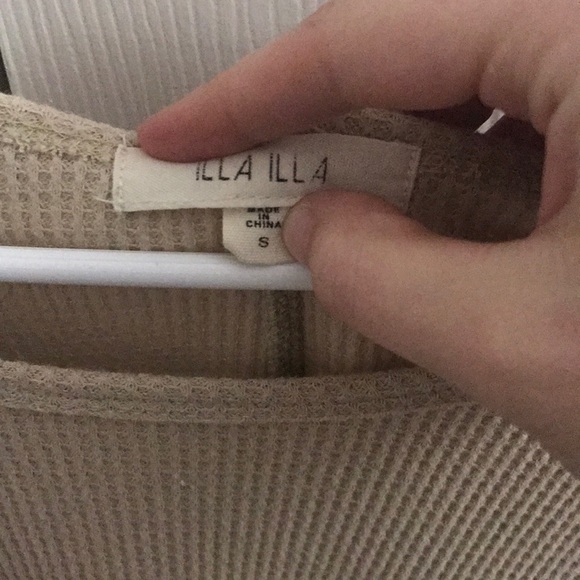 Tan waffle top! Bought from Apricot Lane boutique - Picture 3 of 3