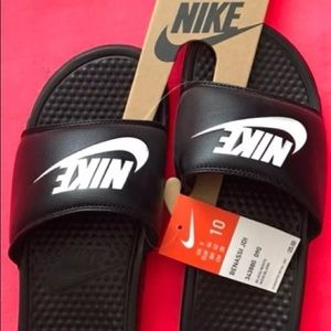 Nike bandage sandals NWT