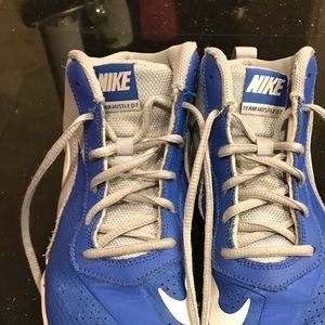 Size youth 4.5 Nike Basketball Shoes