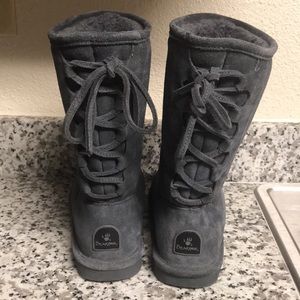 Grey Bearpaw Sheepskin Boots (size 8)
