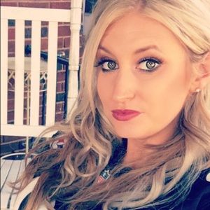 Meet your Posher, Nicolette