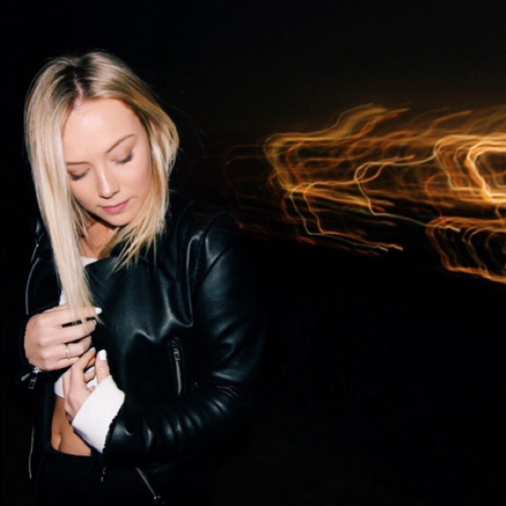 Meet your Posher, Maya