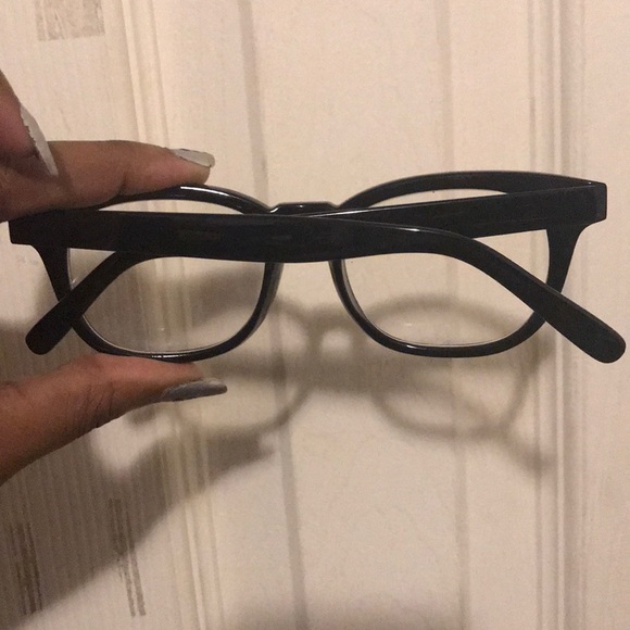 Sunglasses 🕶 Bundle! - Picture 2 of 4