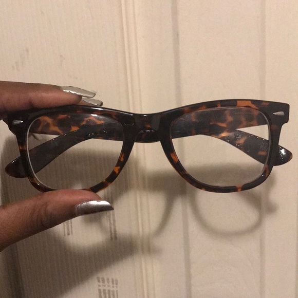 Sunglasses 🕶 Bundle! - Picture 3 of 4