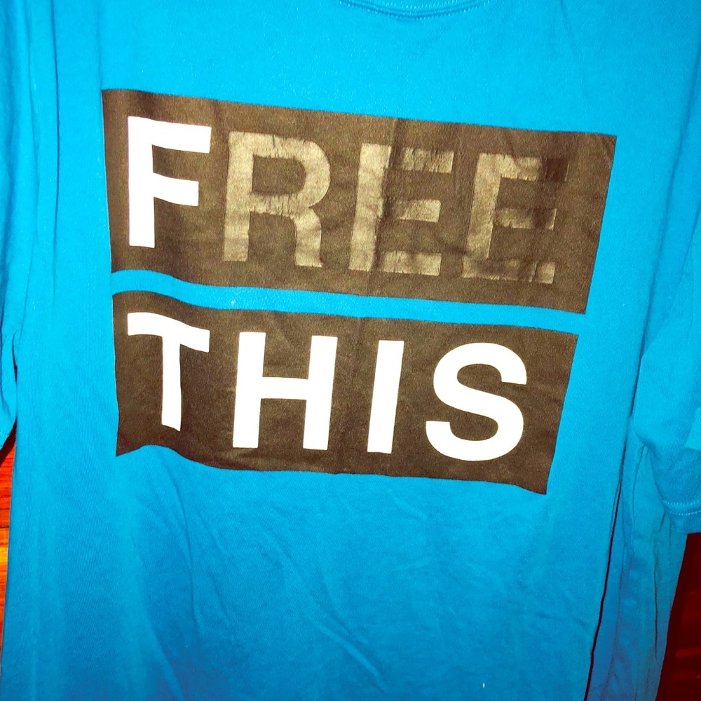 Mens DriFit Tee Practically New.