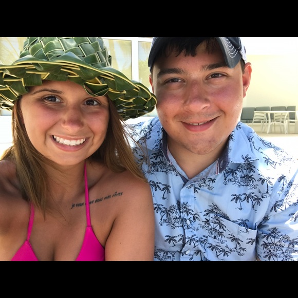 Meet your Posher, Shaelyn - Picture 1 of 1