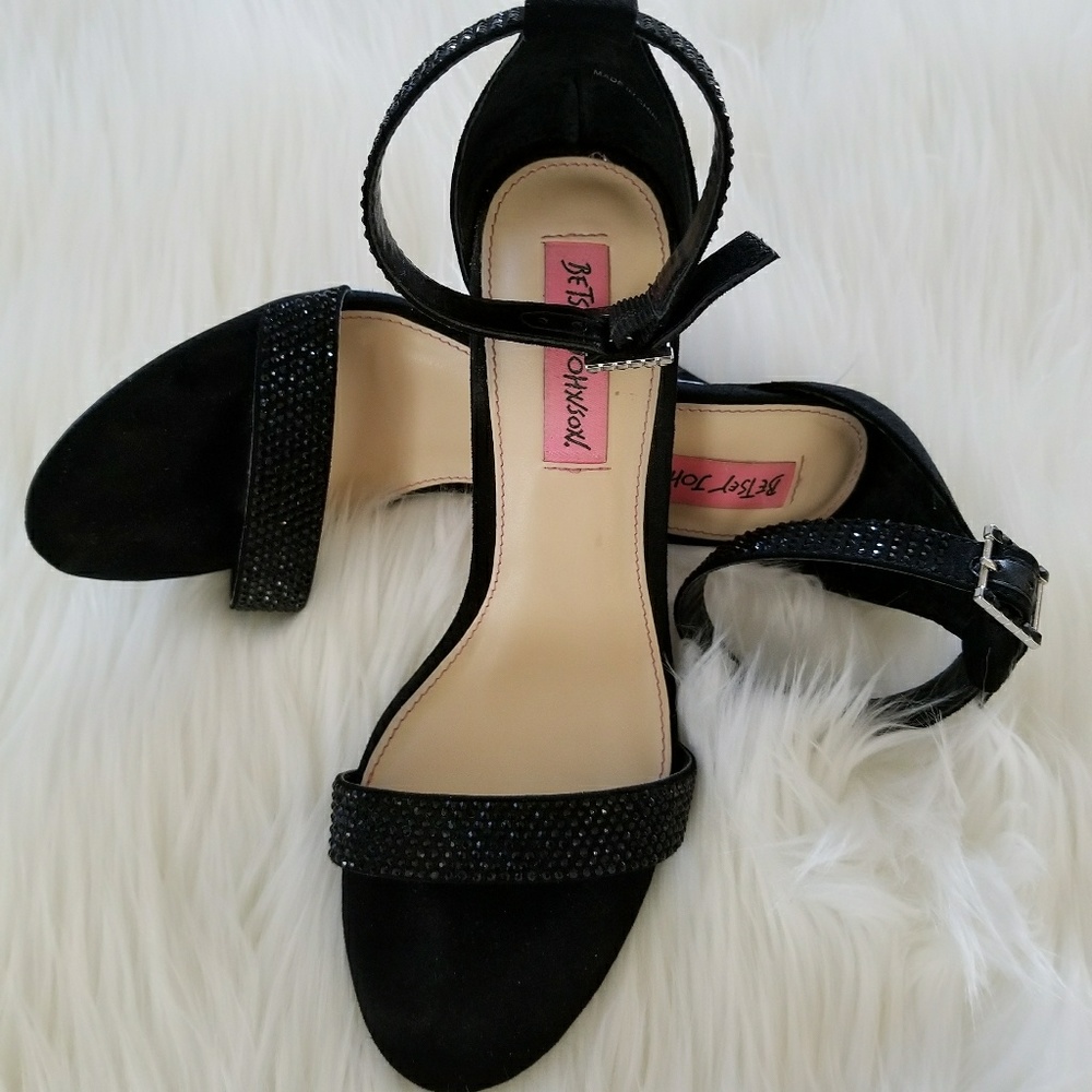 Betsey Johnson Brodway Ankle Strap Dress San