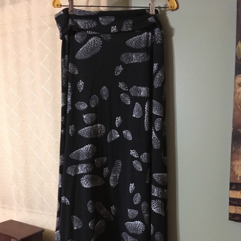 Xl LuLaRoe Maxi skirt