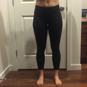 Lululemon Leggings. Black. Size 4