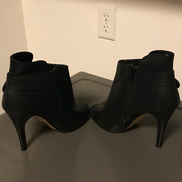 SALE Black pebbled leather high heel booties boots - Picture 5 of 8