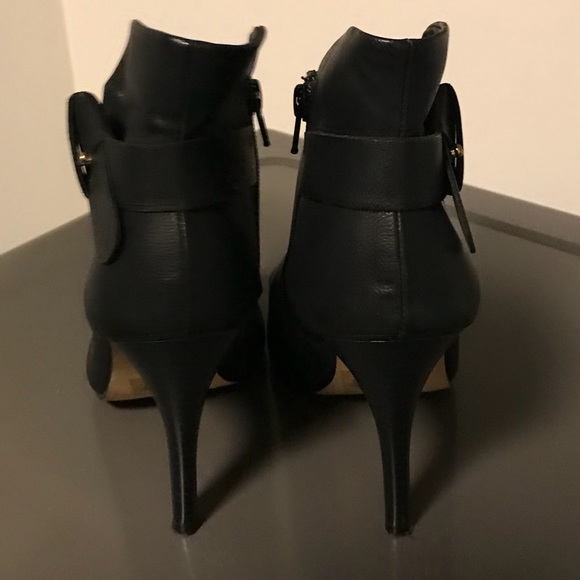 SALE Black pebbled leather high heel booties boots - Picture 6 of 8