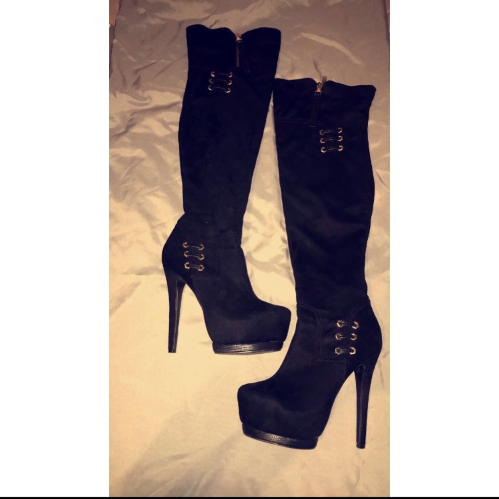 High heel boots