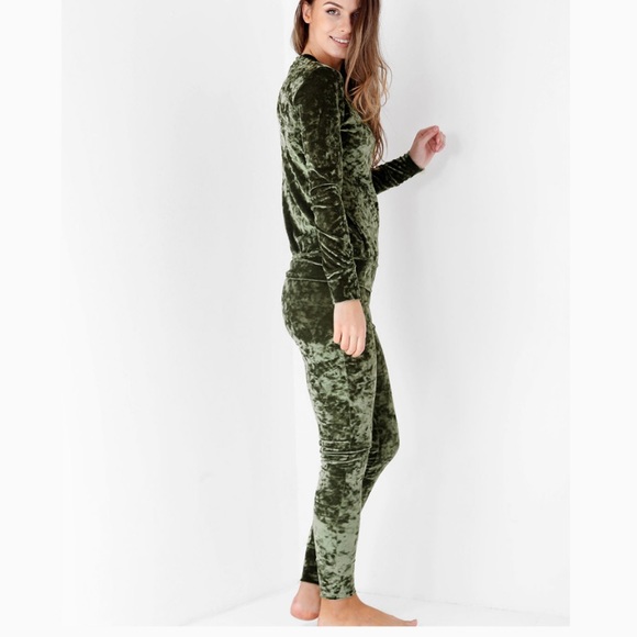 Sexy Olive Faux Velvet Two Piece Casual Set - Picture 2 of 6