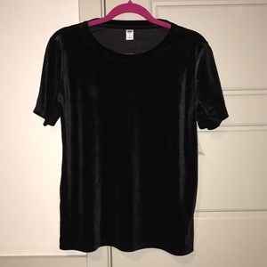 ON TREND Velvet Top