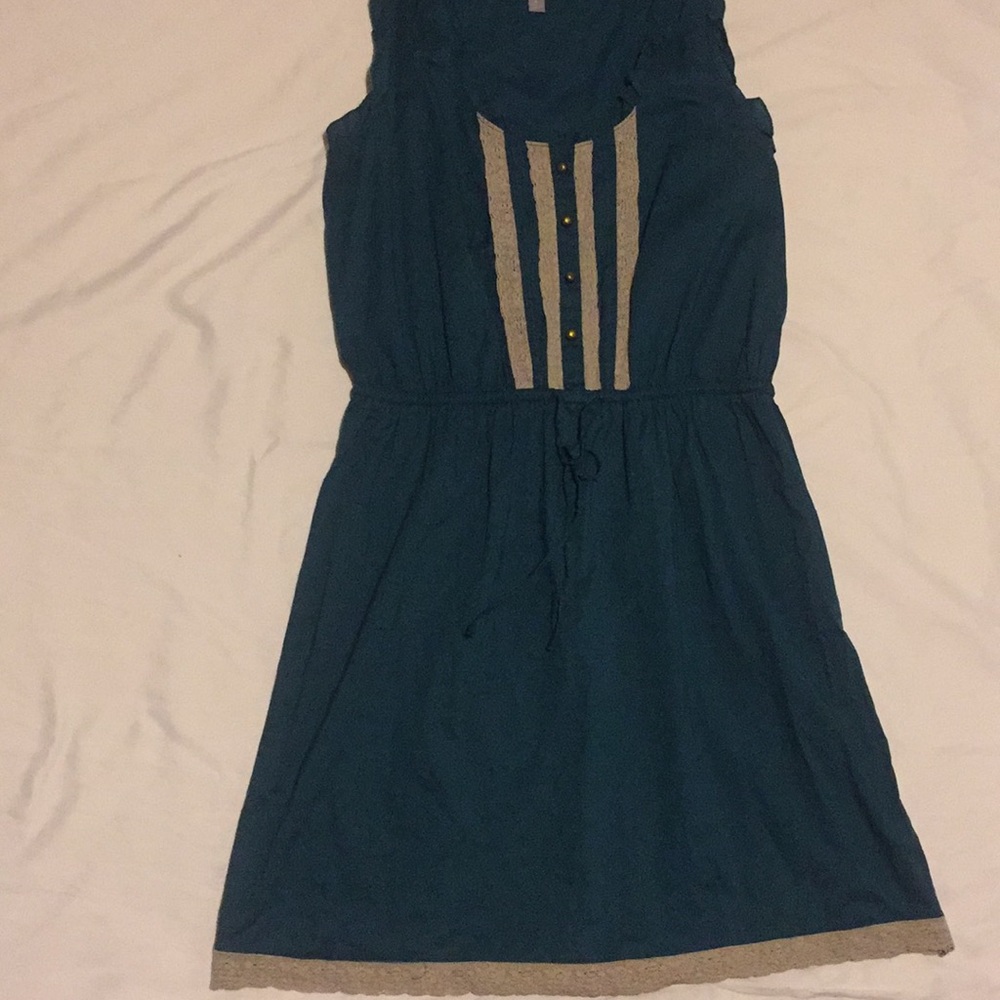 Long teal blouse
