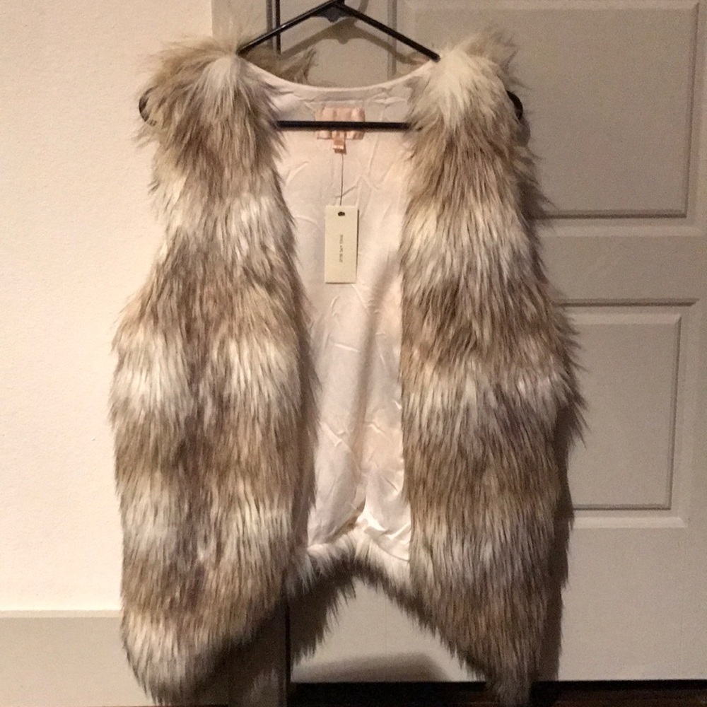 ON TREND: Fuax Fur Vest
