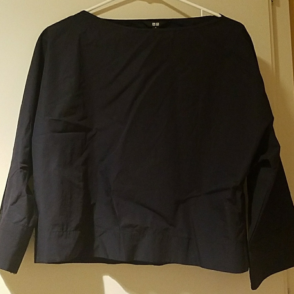3/4 sleeve top.