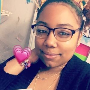 Meet your Posher, Alana