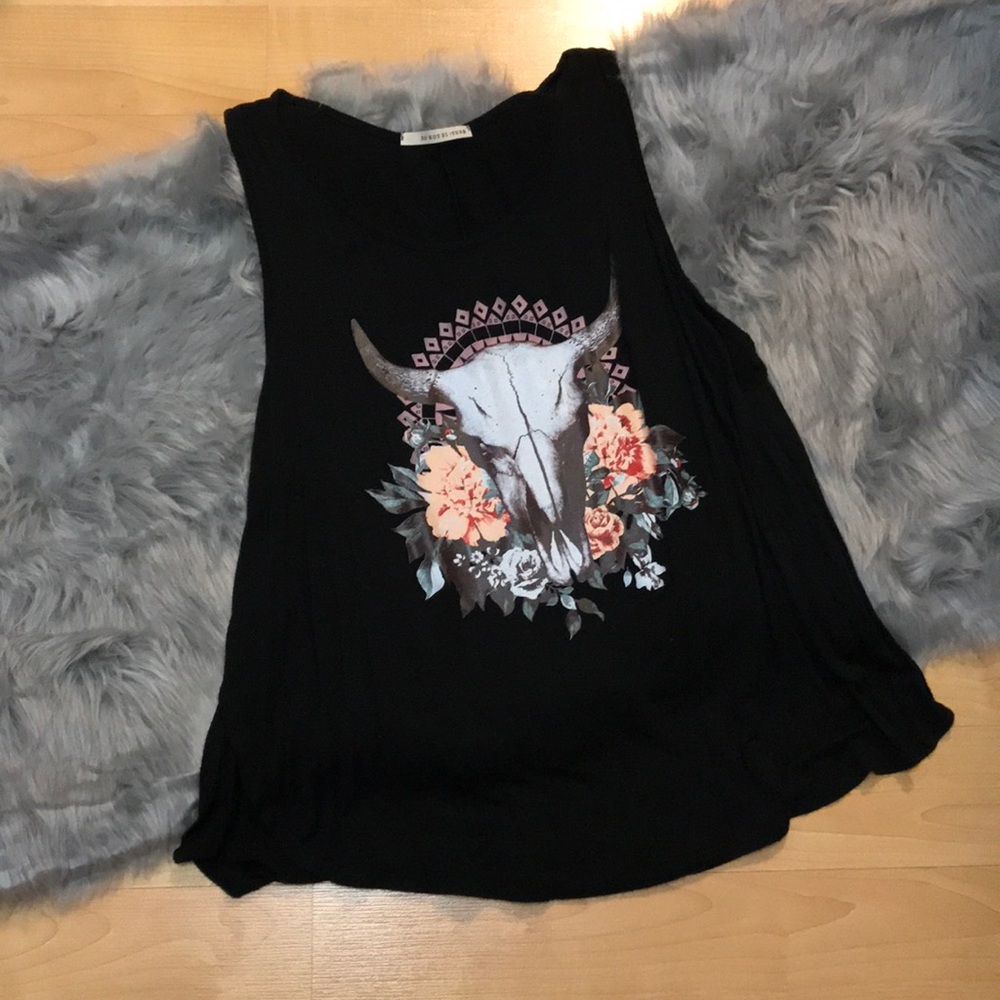 Cow skull side slit tank top