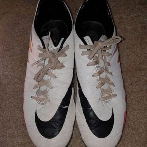 Nike hypervenom cleats