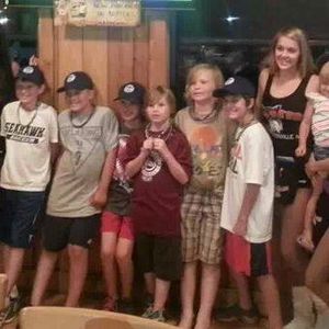 Meet your Posher, Logan