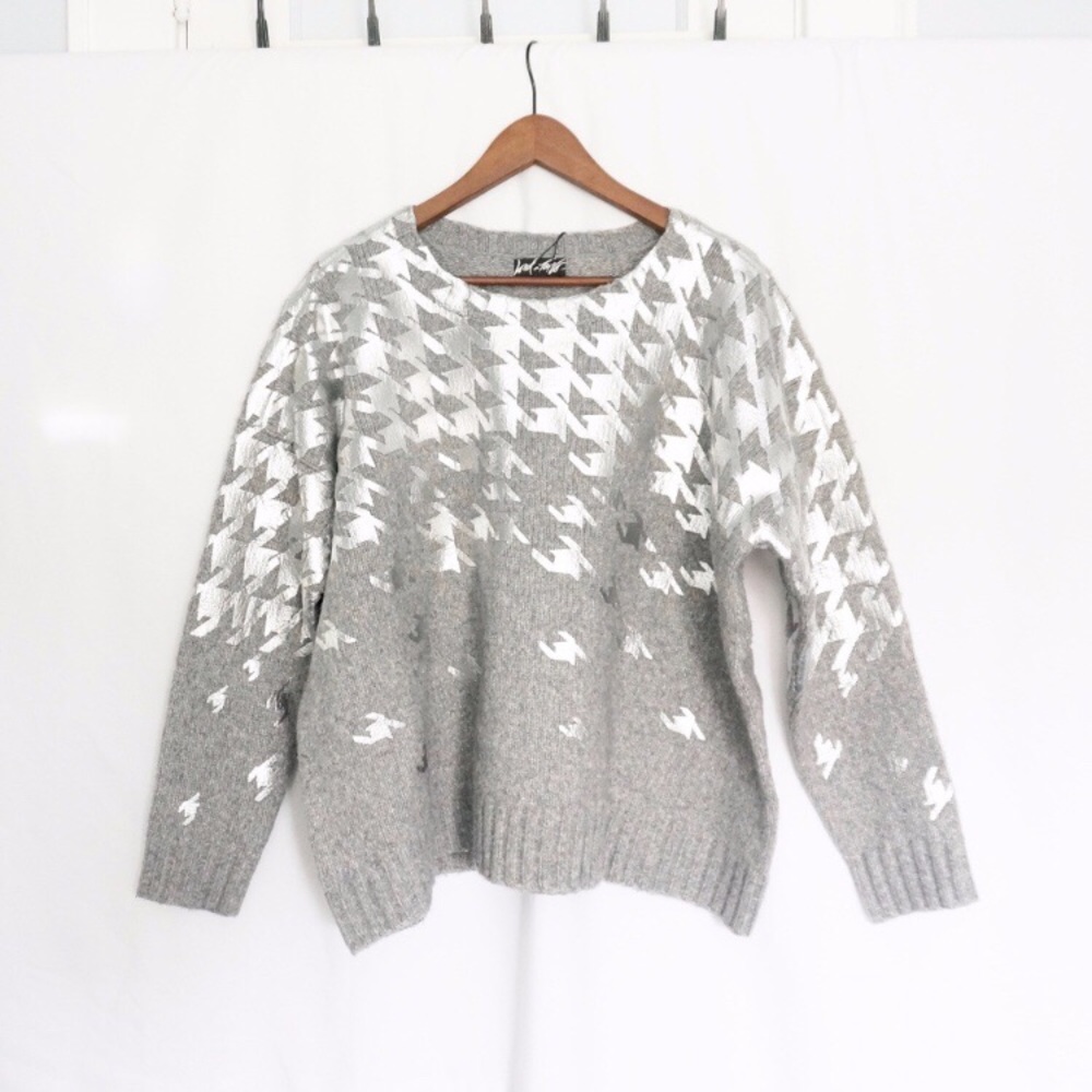 🚫🚫SOLD 🚫🚫Lord & Taylor Houndstooth Sweater