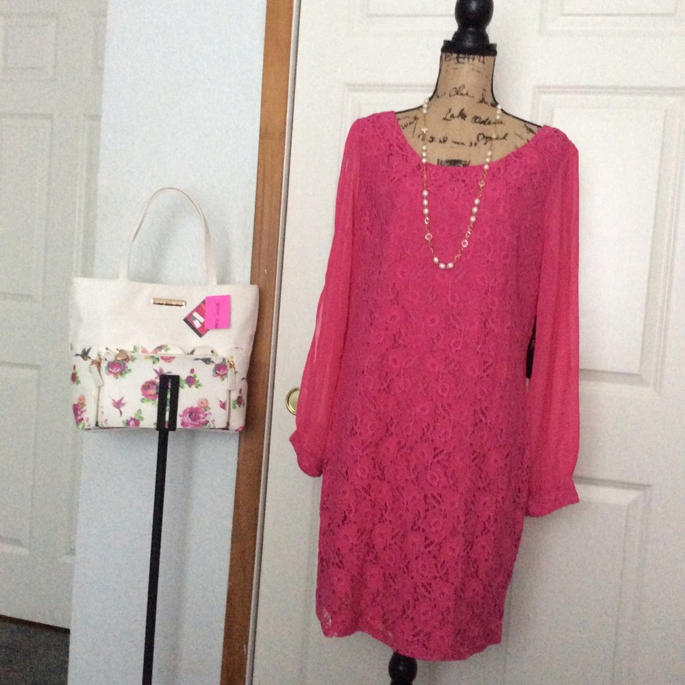 NEW.     Beautiful lace dress  fuchsia