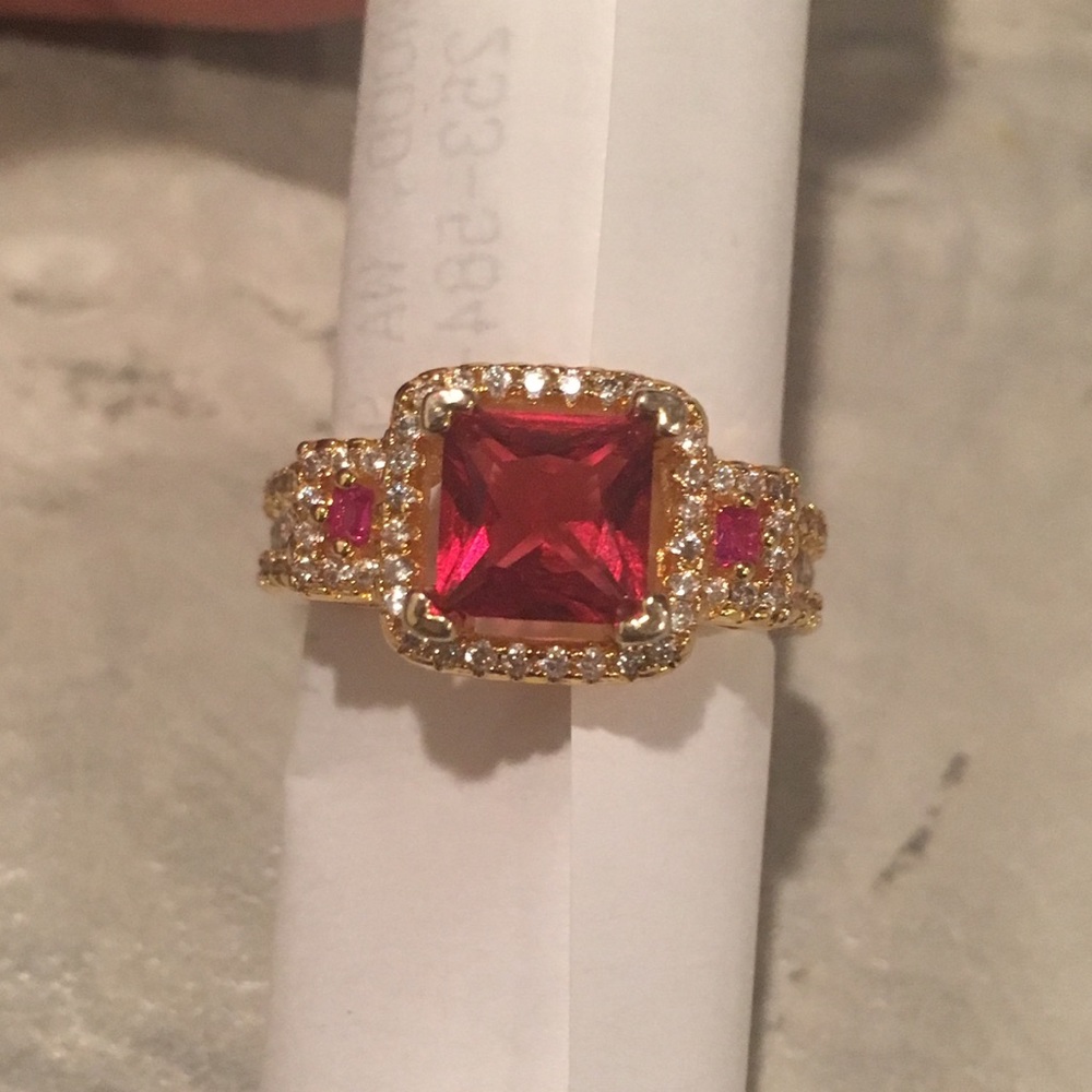 Lady fashion ring