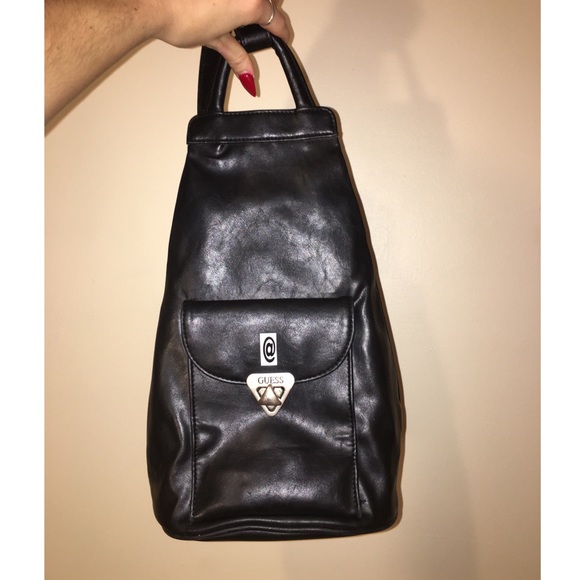 VINTAGE GUESS BADASS LILโ LEATHER UNISTRAP PURSEโผ๏ธ - Picture 2 of 6