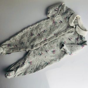 Baby Gap Girls Onesie Footie Gray Floral 0-3 month