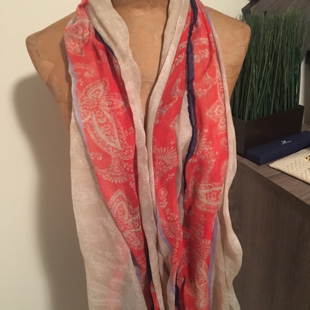 Scarf - Picture 2 of 3