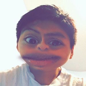 Meet your Posher, Dennis