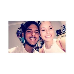 Meet your Posher, Sidney