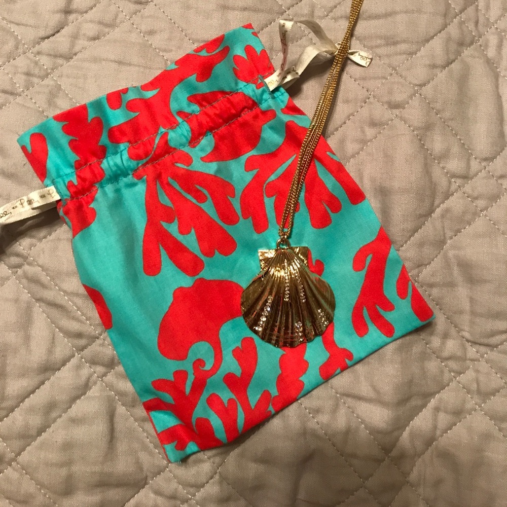 Lilly Pulitzer gold plated necklace.